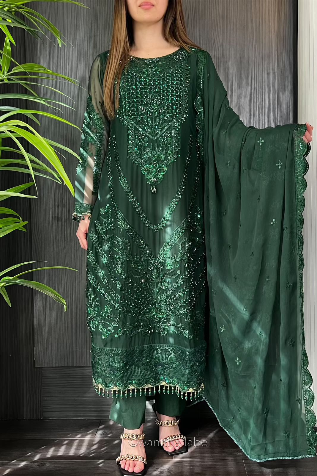 Prêt Zehra Bottle Green Heavily Embroidered Chiffon Suit