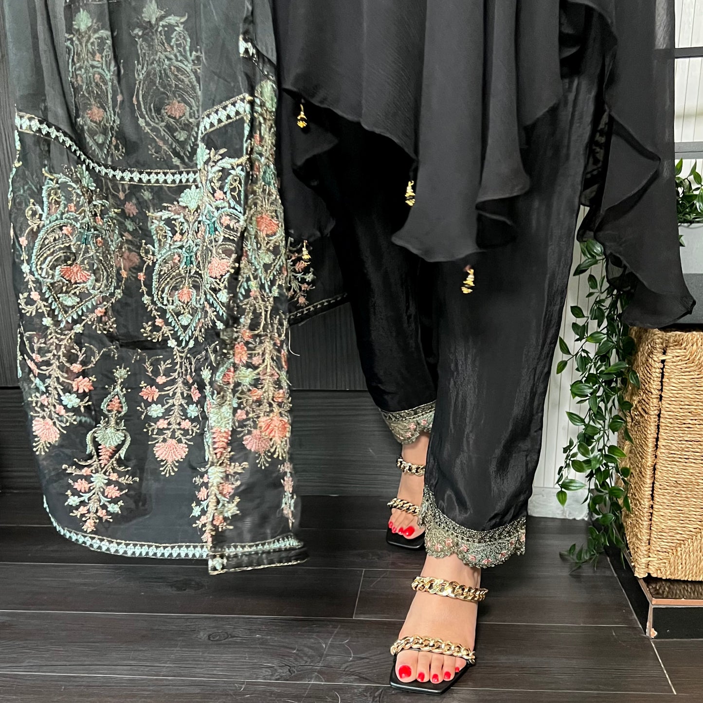 Pehnawa Original Black Asymmetric Embroidered Suit
