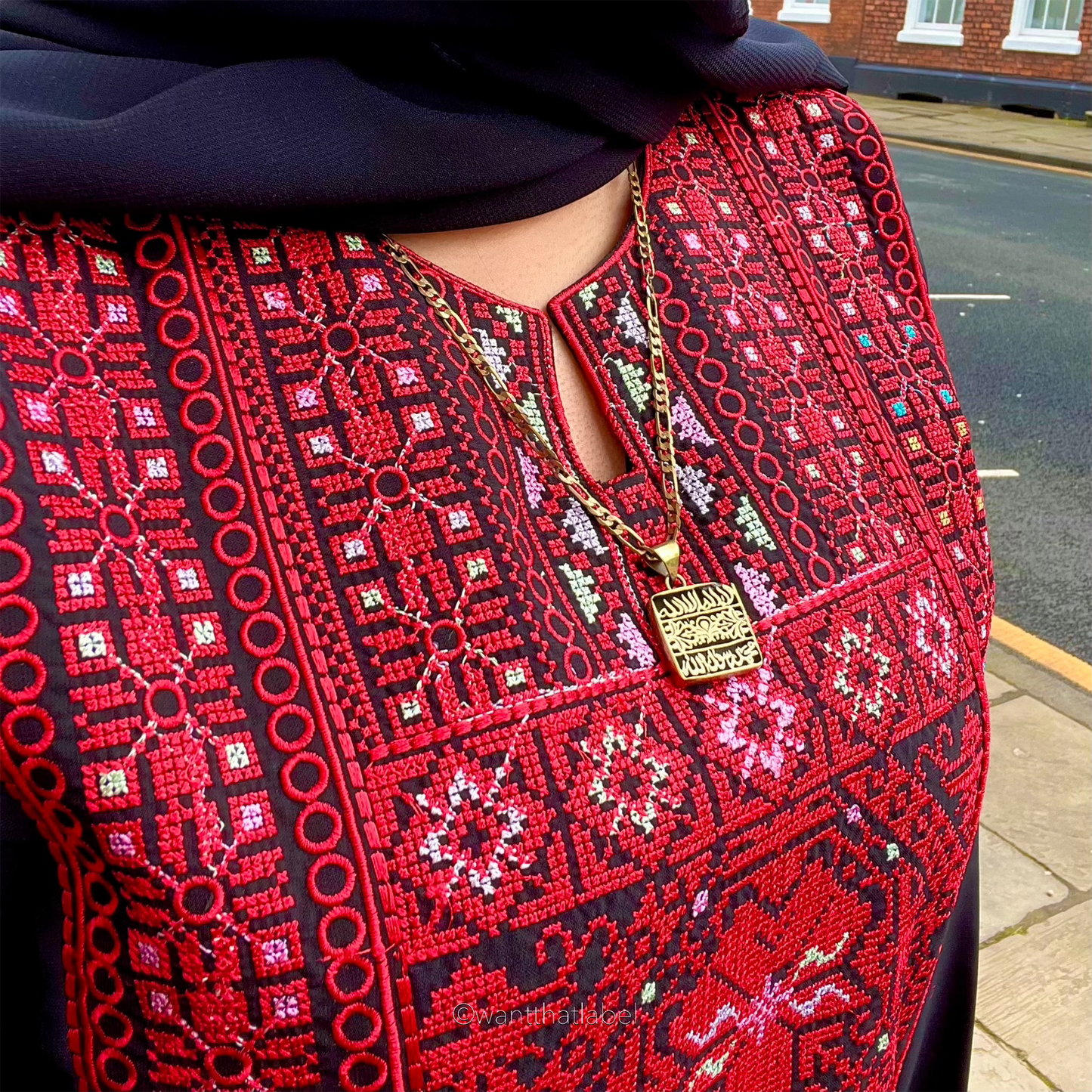 Aisha Palestinian Black Red Embroidery Maxi Abaya Thobe
