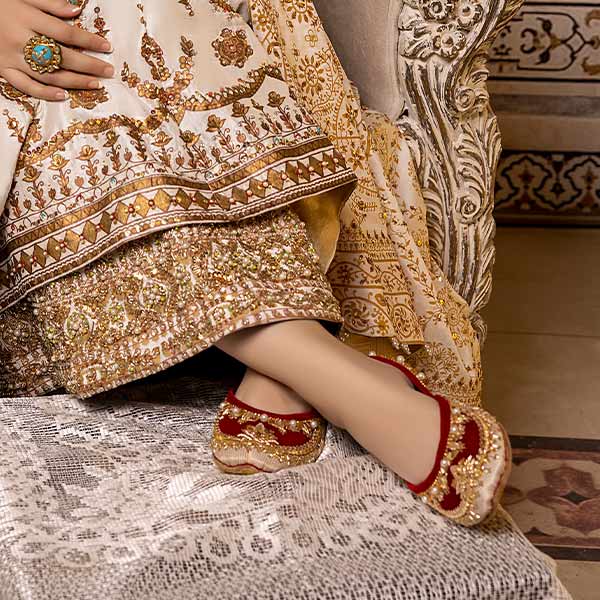 Luxury Hand Crafted Red Velvet Khussa
