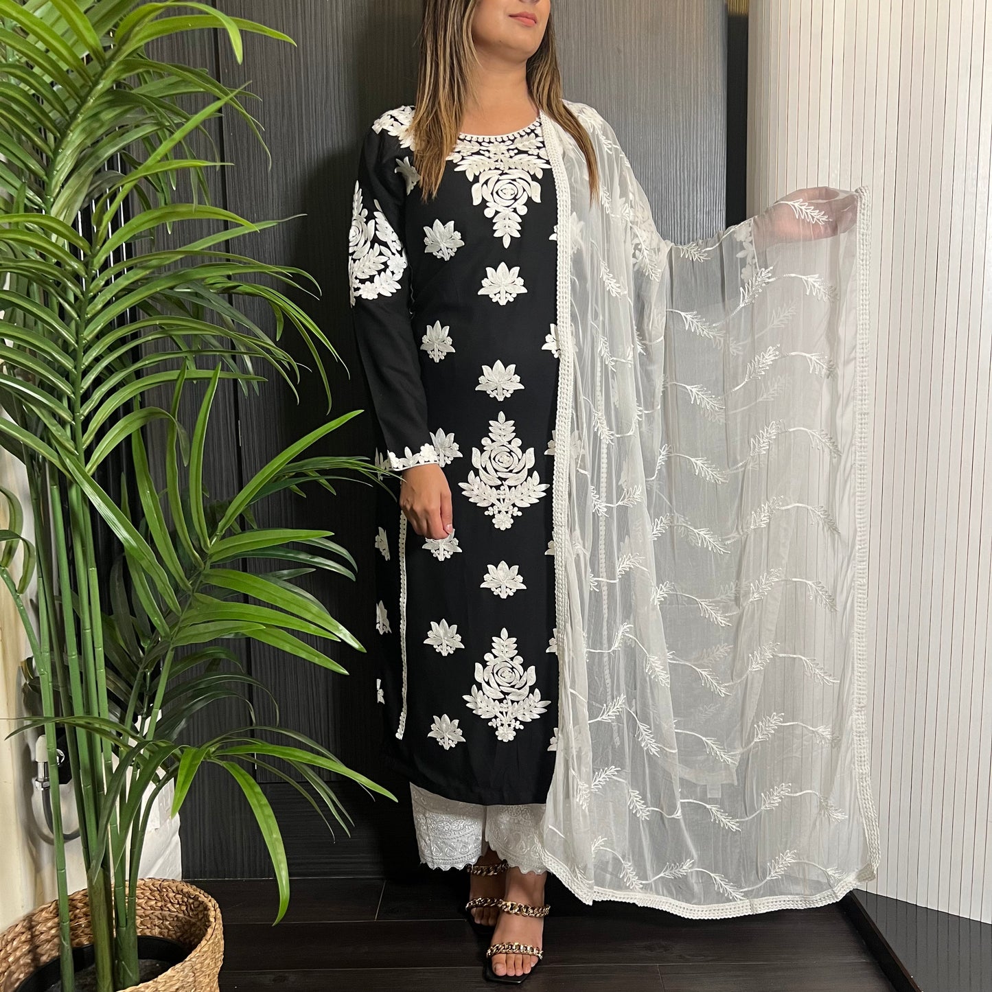 Black White Linen Embroidered 3 Piece Kameez Suit