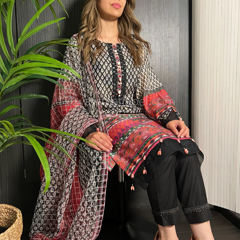 Black Print Tribal Mirror Embroidered Jacquard Suit