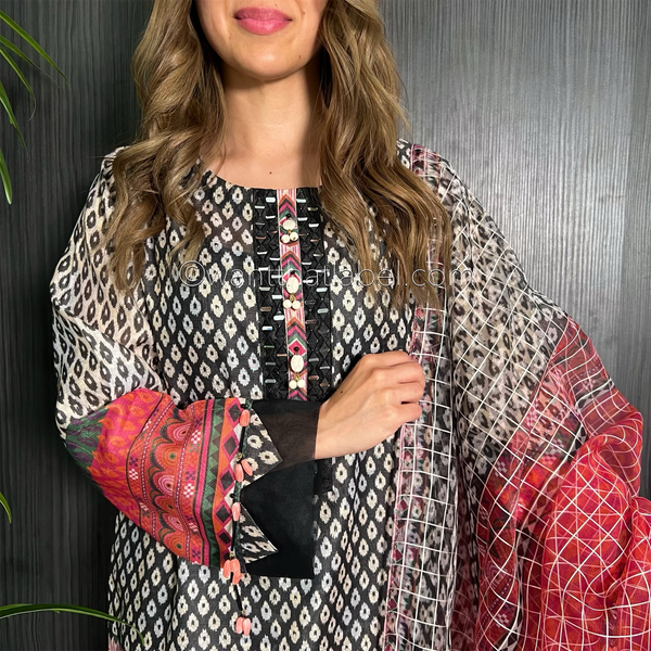 Black Print Tribal Mirror Embroidered Jacquard Suit