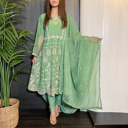 Want That Label | Agha Noor Designer Original WANT THAT LABEL Want That Label | Agha Noor Designer Original WANT THAT LABEL