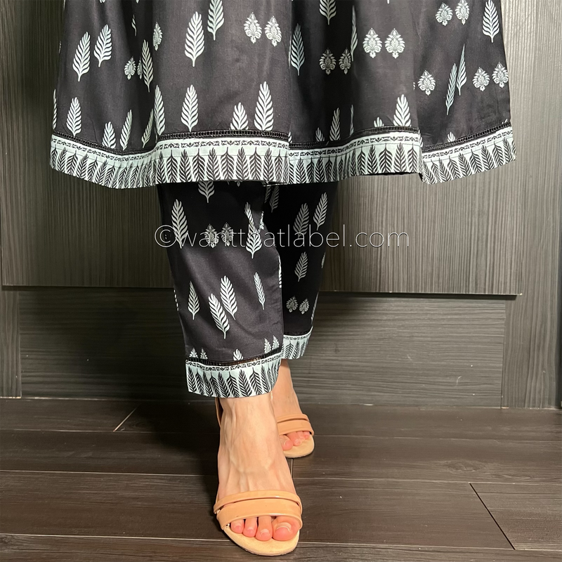 Black White Print Peplum Frock 2 Piece Suit