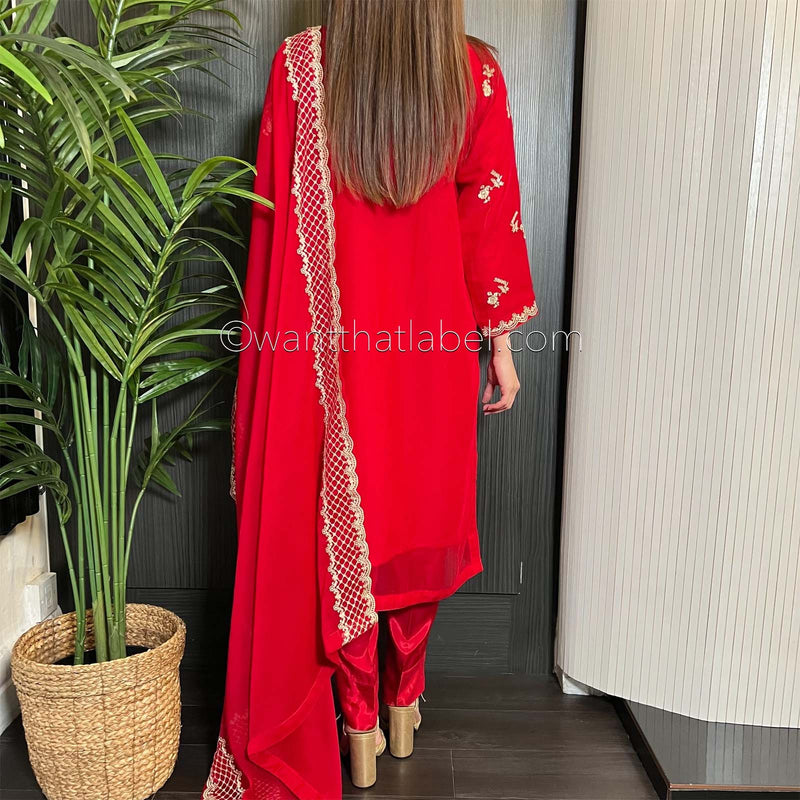 Agha Noor Red Gold Embroidered Chiffon Kurta Suit