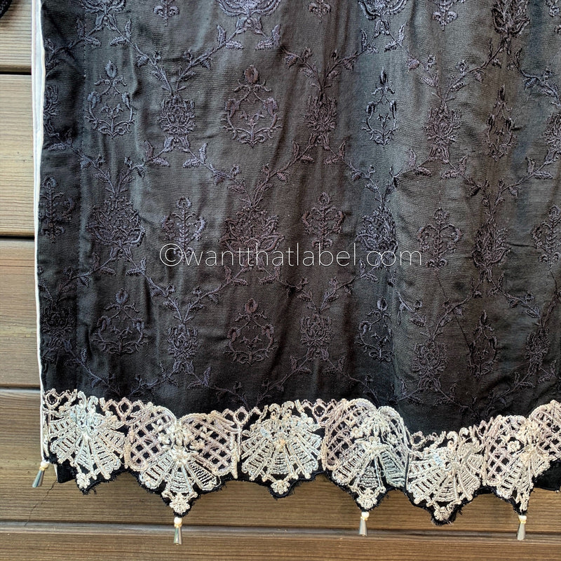 Areeba Saleem Original Black and White Embroidered Suit